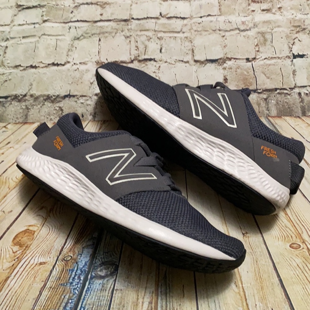 New Balance Sneakers size 10 width 4E Wide - Picture 4 of 13